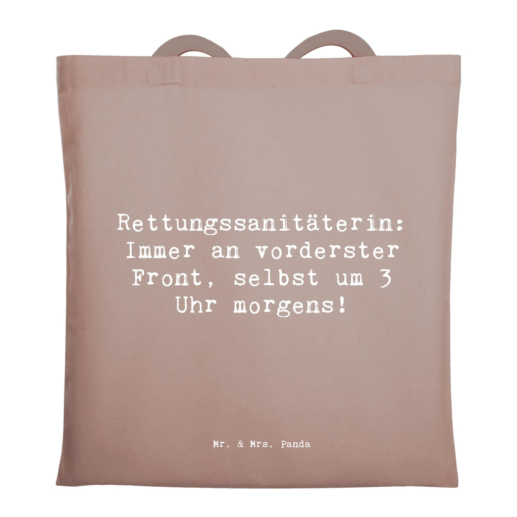 Tragetasche Spruch Rettungssanitäterin: Immer an vorderster Front, selbst um 3 Uhr morgens! Beuteltasche, Beutel, Einkaufstasche, Jutebeutel, Stoffbeutel, Tasche, Shopper, Umhängetasche, Strandtasche, Schultertasche, Stofftasche, Tragetasche, Badetasche, Jutetasche, Einkaufstüte, Laptoptasche, Beruf, Ausbildung, Jubiläum, Abschied, Rente, Kollege, Kollegin, Geschenk, Schenken, Arbeitskollege, Mitarbeiter, Firma, Danke, Dankeschön