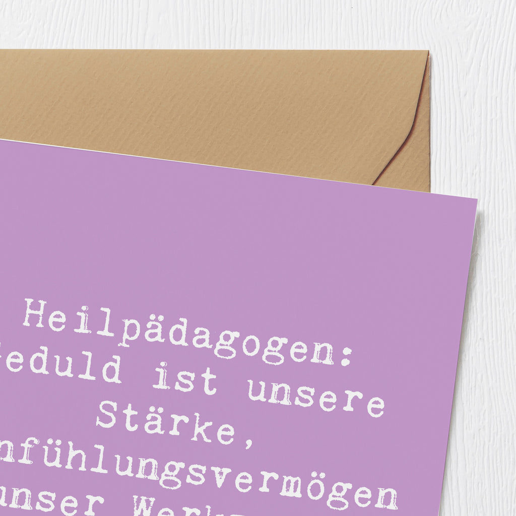 Deluxe Karte Spruch Heilpädagogin Geduld Karte, Grußkarte, Klappkarte, Einladungskarte, Glückwunschkarte, Hochzeitskarte, Geburtstagskarte, Hochwertige Grußkarte, Hochwertige Klappkarte, Beruf, Ausbildung, Jubiläum, Abschied, Rente, Kollege, Kollegin, Geschenk, Schenken, Arbeitskollege, Mitarbeiter, Firma, Danke, Dankeschön