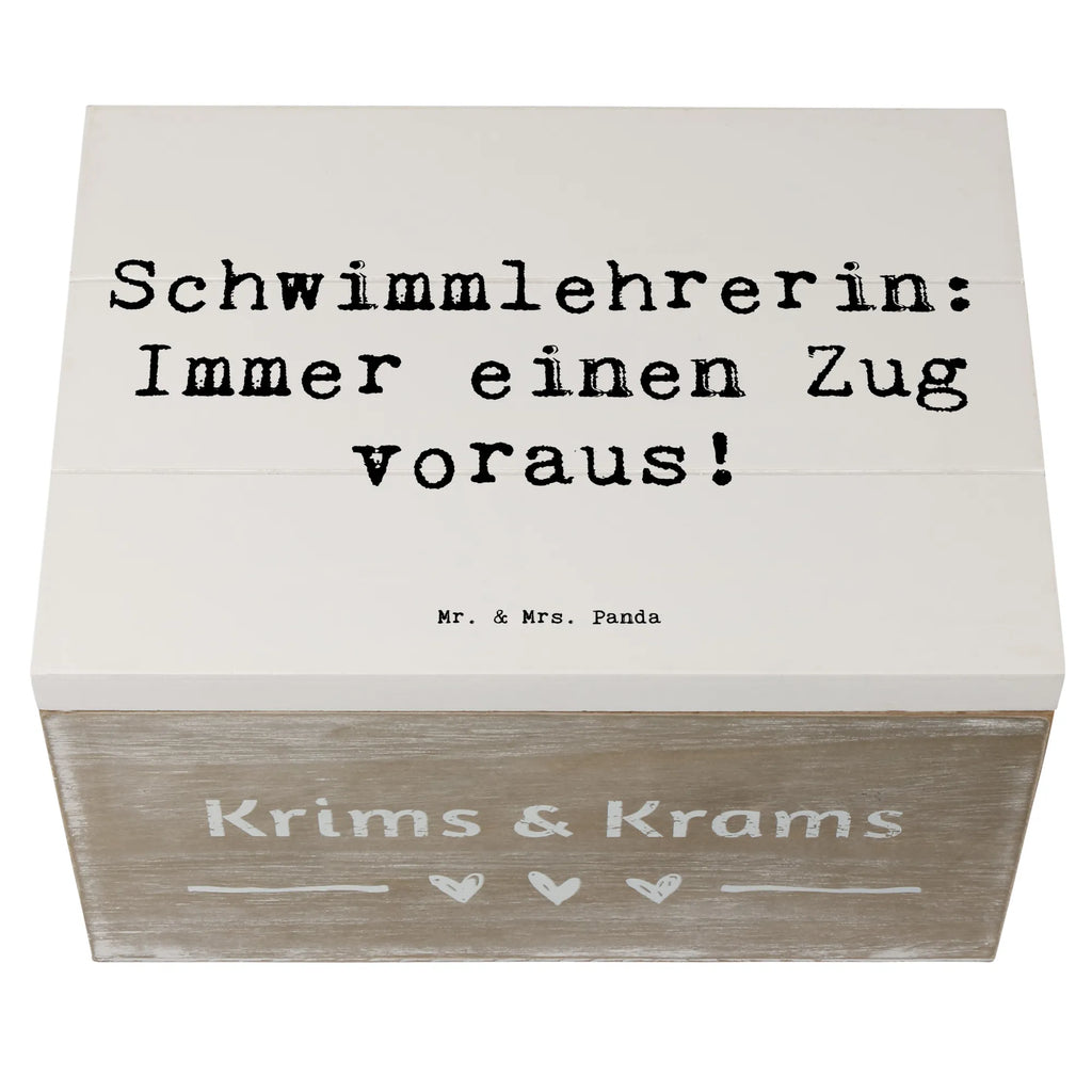 Holzkiste Spruch Schwimmlehrerin Zug voraus Holzkiste, Kiste, Schatzkiste, Truhe, Schatulle, XXL, Erinnerungsbox, Erinnerungskiste, Dekokiste, Aufbewahrungsbox, Geschenkbox, Geschenkdose, Beruf, Ausbildung, Jubiläum, Abschied, Rente, Kollege, Kollegin, Geschenk, Schenken, Arbeitskollege, Mitarbeiter, Firma, Danke, Dankeschön