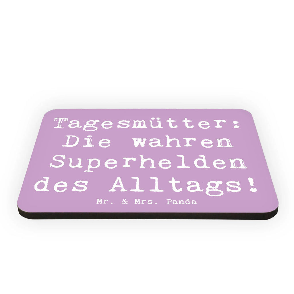 Magnet Spruch Tagesmutter Superheld Kühlschrankmagnet, Pinnwandmagnet, Souvenir Magnet, Motivmagnete, Dekomagnet, Whiteboard Magnet, Notiz Magnet, Kühlschrank Dekoration, Beruf, Ausbildung, Jubiläum, Abschied, Rente, Kollege, Kollegin, Geschenk, Schenken, Arbeitskollege, Mitarbeiter, Firma, Danke, Dankeschön