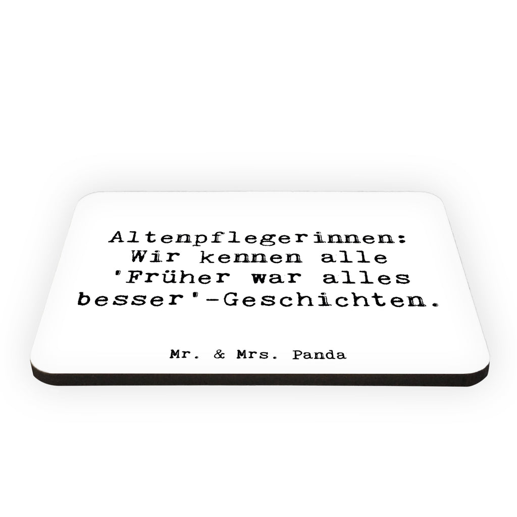 Magnet Spruch Altenpflegerin Geschichten Kühlschrankmagnet, Pinnwandmagnet, Souvenir Magnet, Motivmagnete, Dekomagnet, Whiteboard Magnet, Notiz Magnet, Kühlschrank Dekoration, Beruf, Ausbildung, Jubiläum, Abschied, Rente, Kollege, Kollegin, Geschenk, Schenken, Arbeitskollege, Mitarbeiter, Firma, Danke, Dankeschön