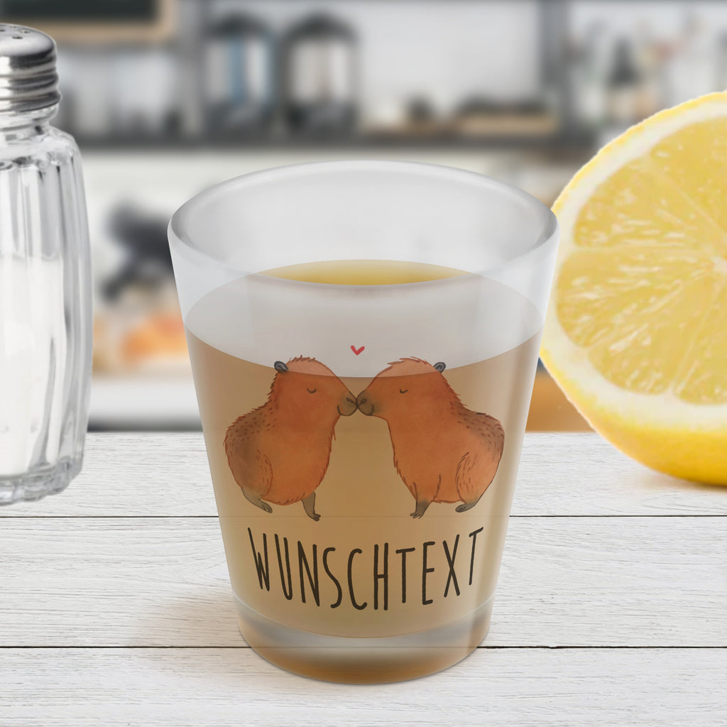 Personalisiertes Schnapsglas Capybara Liebe Personalisiertes Schnapsglas, Schnapsglas mit Namen, Schnapsgläser personalisiert, personalisierte Schnapsgläser, Schnapsglas personalisieren, Schnapsglas Hochzeit, Schnapsglas mit Name, Schnapsglas Geschenk, Shot Gläser personalisieren, personalisierte Pinnchen, Schnapsglas zum Umhängen mit Namen, Tiermotive, Gute Laune, lustige Sprüche, Tiere, Capybara, Liebe, verliebt, Paar, Jahrestag, Kuschel Capybaras, Tierliebe, Romantisches Geschenk, Handgezeichnet, Verschmolzen, Geschenkidee, Beziehung, Partnertiere, Ich bin deins, Du bist meins, Liebesspruch, Herzlich, Valentinstag, Ehejubiläum, Liebesbeweis