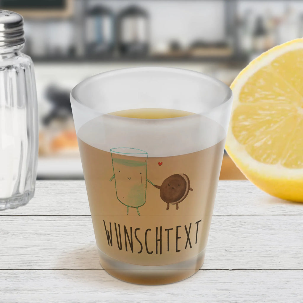 Personalisiertes Schnapsglas Milch Keks Personalisiertes Schnapsglas, Schnapsglas mit Namen, Schnapsgläser personalisiert, personalisierte Schnapsgläser, Schnapsglas personalisieren, Schnapsglas Hochzeit, Schnapsglas mit Name, Schnapsglas Geschenk, Shot Gläser personalisieren, personalisierte Pinnchen, Schnapsglas zum Umhängen mit Namen, Tiermotive, Gute Laune, lustige Sprüche, Tiere, Milk, Cookie, Milch, Keks, Kekse, Kaffee, Einladung Frühstück, Motiv süß, romantisch, perfektes Paar