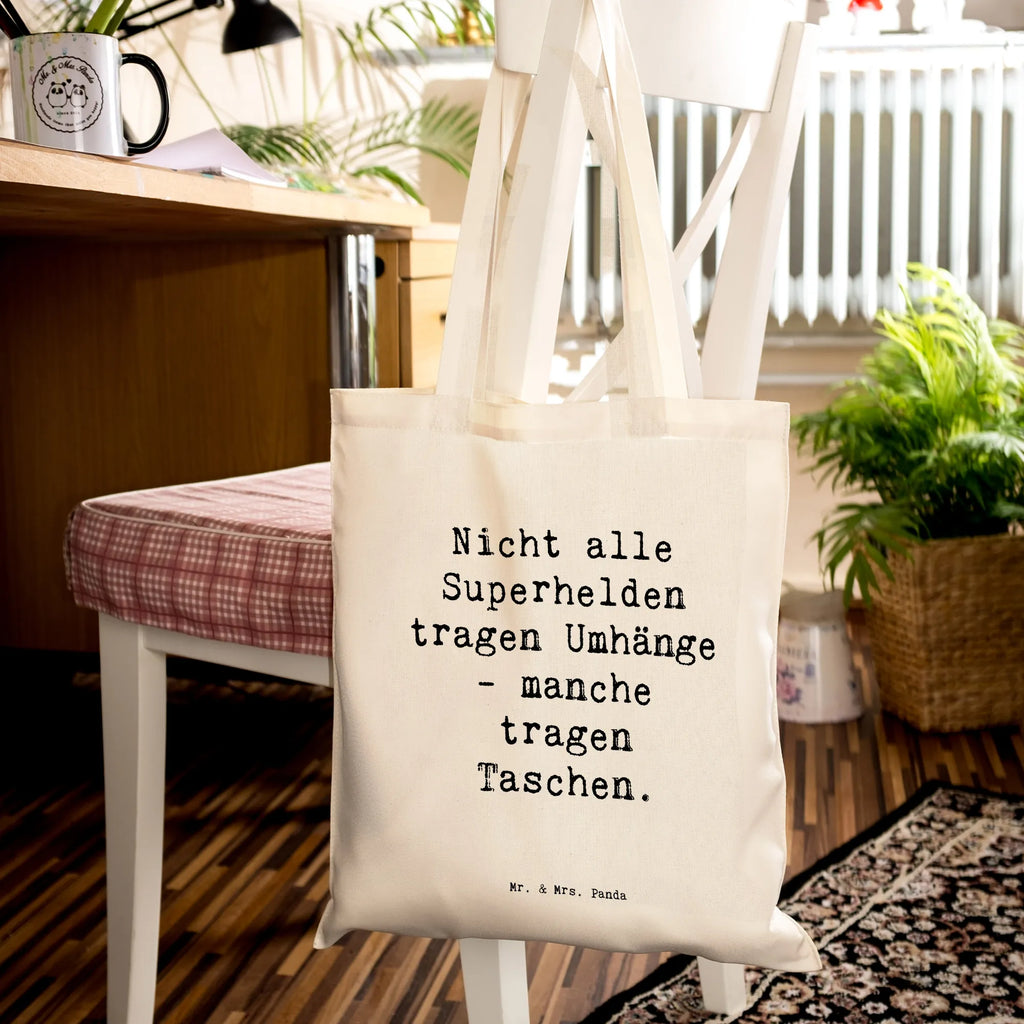 Tragetasche Spruch Nicht alle Superhelden tragen Umhänge - manche tragen Taschen. Beuteltasche, Beutel, Einkaufstasche, Jutebeutel, Stoffbeutel, Tasche, Shopper, Umhängetasche, Strandtasche, Schultertasche, Stofftasche, Tragetasche, Badetasche, Jutetasche, Einkaufstüte, Laptoptasche