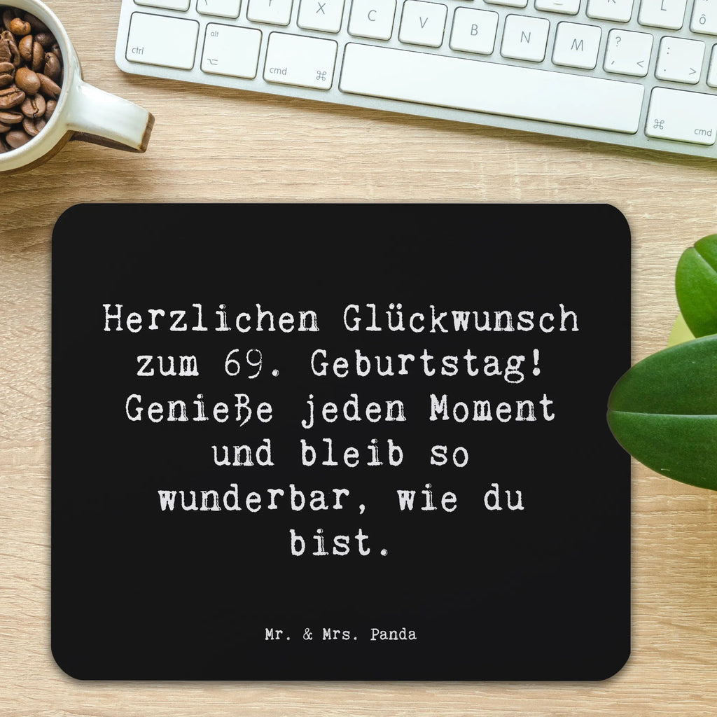 Mauspad Spruch 69. Geburtstag Glückwünsche Mousepad, Computer zubehör, Büroausstattung, PC Zubehör, Arbeitszimmer, Mauspad, Einzigartiges Mauspad, Designer Mauspad, Mausunterlage, Mauspad Büro, Geburtstag, Geburtstagsgeschenk, Geschenk