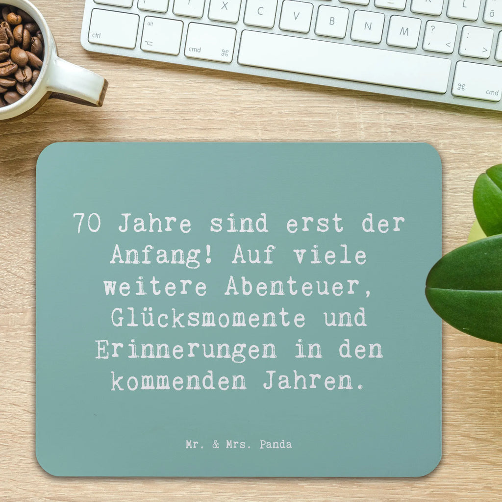 Mauspad Spruch 70. Geburtstag Beginn Mousepad, Computer zubehör, Büroausstattung, PC Zubehör, Arbeitszimmer, Mauspad, Einzigartiges Mauspad, Designer Mauspad, Mausunterlage, Mauspad Büro, Geburtstag, Geburtstagsgeschenk, Geschenk