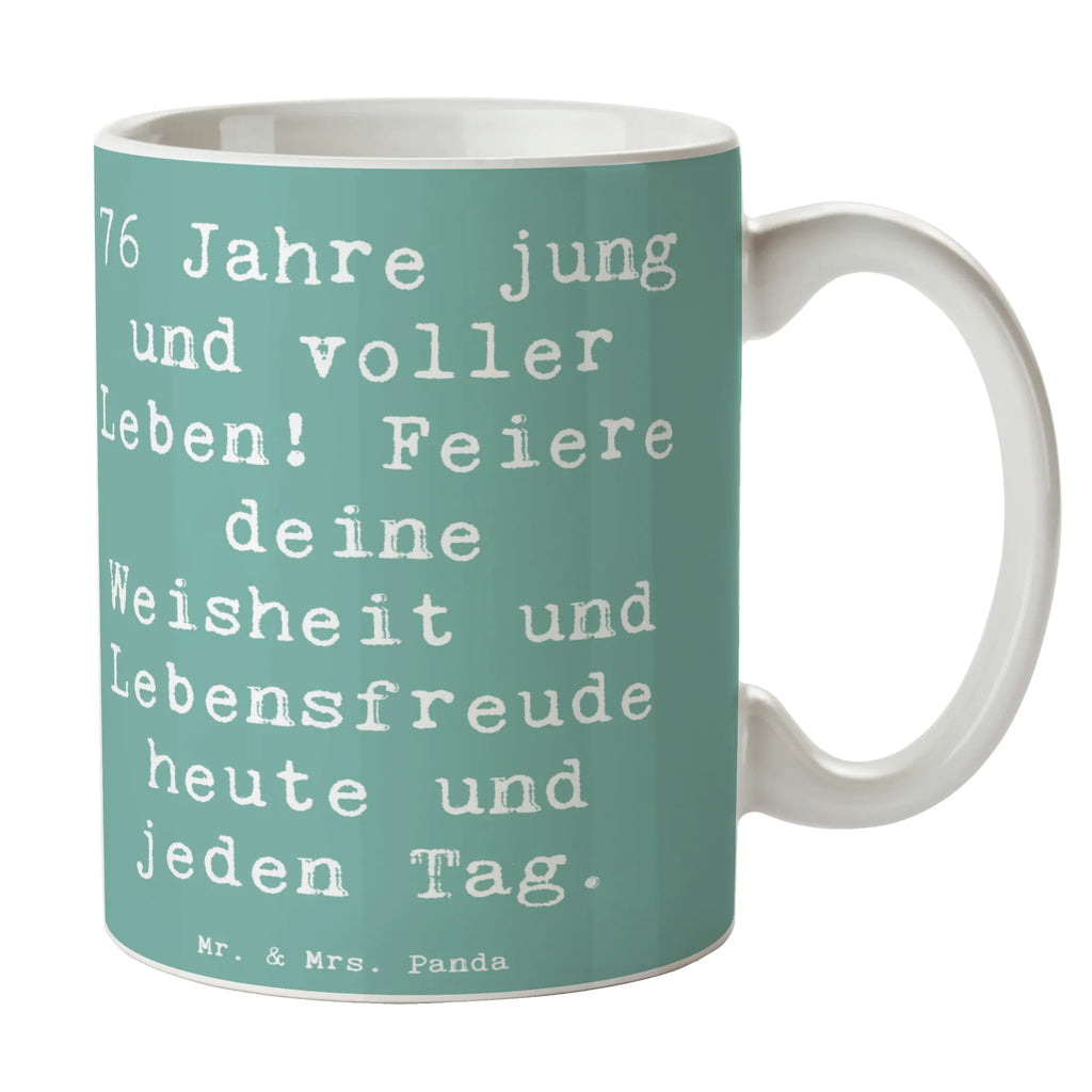 Tasse Spruch 76. Geburtstag Jung und Lebendig Tasse, Kaffeetasse, Teetasse, Becher, Kaffeebecher, Teebecher, Keramiktasse, Porzellantasse, Büro Tasse, Geschenk Tasse, Tasse Sprüche, Tasse Motive, Kaffeetassen, Tasse bedrucken, Designer Tasse, Cappuccino Tassen, Schöne Teetassen, Geburtstag, Geburtstagsgeschenk, Geschenk