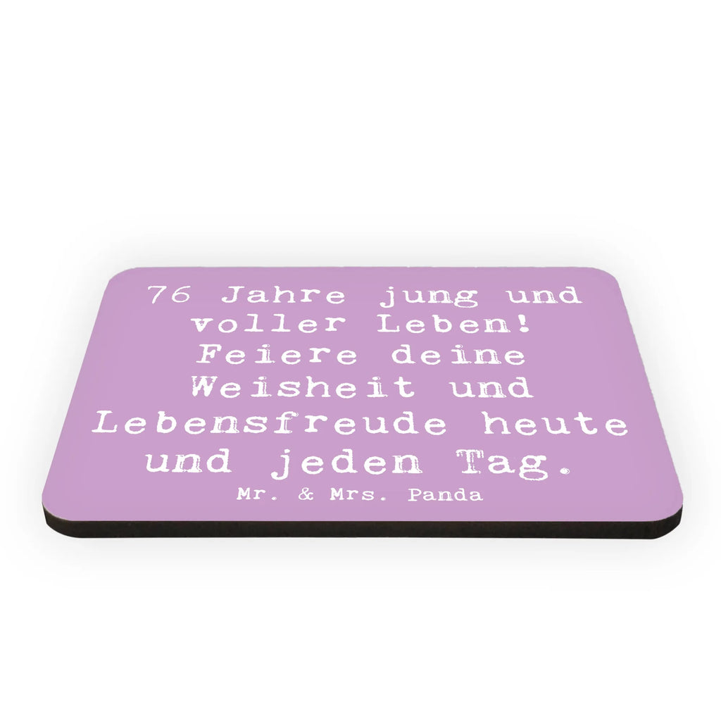 Magnet Spruch 76. Geburtstag Jung und Lebendig Kühlschrankmagnet, Pinnwandmagnet, Souvenir Magnet, Motivmagnete, Dekomagnet, Whiteboard Magnet, Notiz Magnet, Kühlschrank Dekoration, Geburtstag, Geburtstagsgeschenk, Geschenk