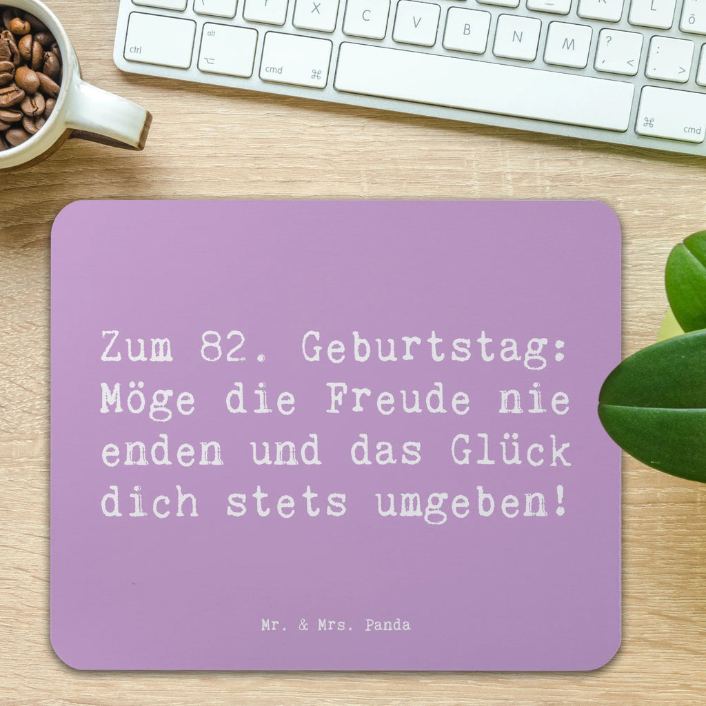 Mauspad Spruch 82. Geburtstag Freude Mousepad, Computer zubehör, Büroausstattung, PC Zubehör, Arbeitszimmer, Mauspad, Einzigartiges Mauspad, Designer Mauspad, Mausunterlage, Mauspad Büro, Geburtstag, Geburtstagsgeschenk, Geschenk