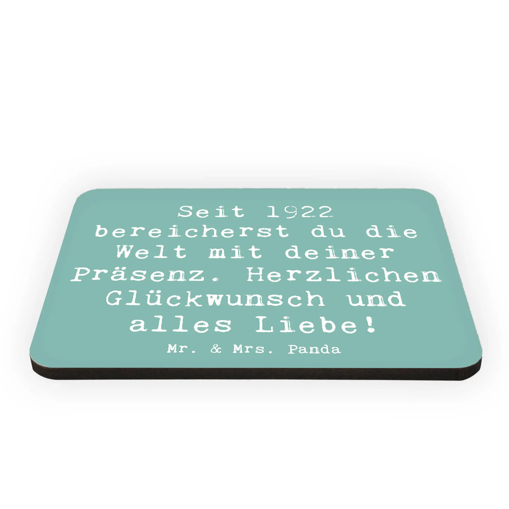 Magnet Spruch Seit 1922 bereicherst du die Welt mit deiner Präsenz. Herzlichen Glückwunsch und alles Liebe! Kühlschrankmagnet, Pinnwandmagnet, Souvenir Magnet, Motivmagnete, Dekomagnet, Whiteboard Magnet, Notiz Magnet, Kühlschrank Dekoration, Geburtstag, Geburtstagsgeschenk, Geschenk