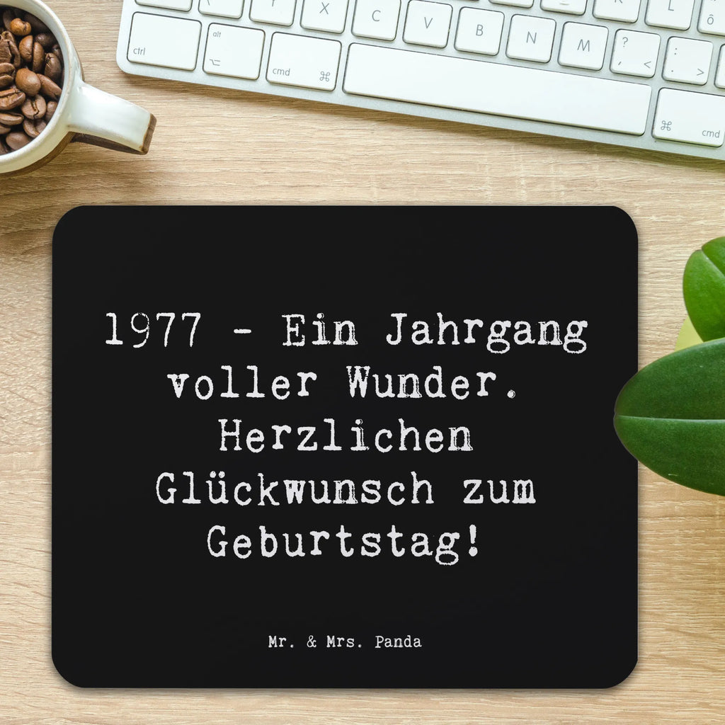 Mauspad Spruch 1977 Geburtstag Wunder Mousepad, Computer zubehör, Büroausstattung, PC Zubehör, Arbeitszimmer, Mauspad, Einzigartiges Mauspad, Designer Mauspad, Mausunterlage, Mauspad Büro, Geburtstag, Geburtstagsgeschenk, Geschenk