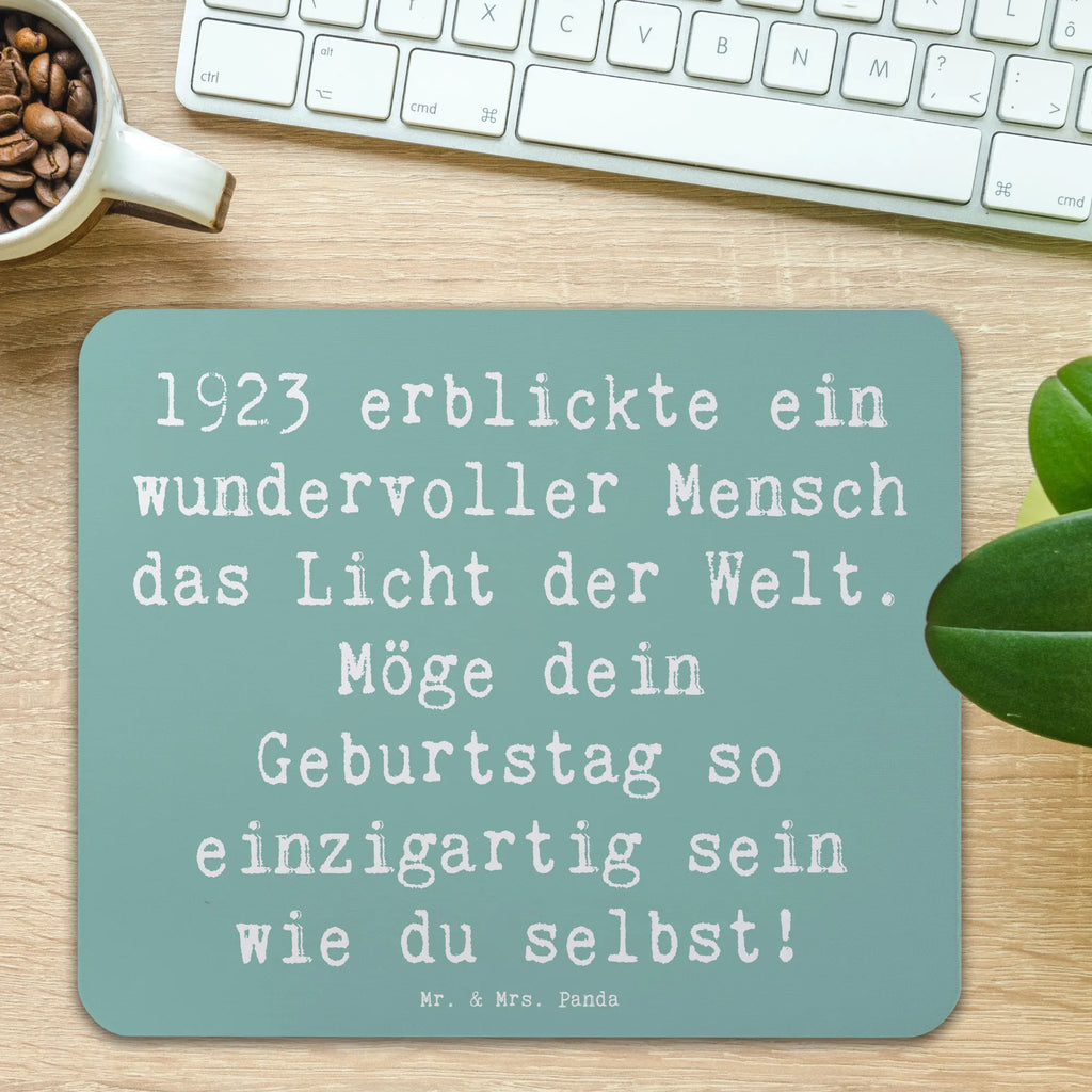 Mauspad Spruch 1923 Geburtstag Mousepad, Computer zubehör, Büroausstattung, PC Zubehör, Arbeitszimmer, Mauspad, Einzigartiges Mauspad, Designer Mauspad, Mausunterlage, Mauspad Büro, Geburtstag, Geburtstagsgeschenk, Geschenk