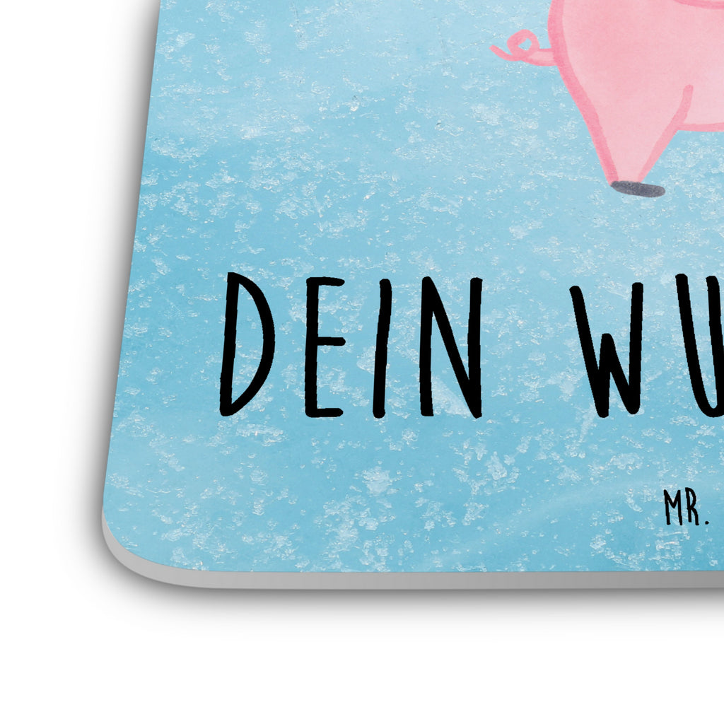 Personalisiertes Untersetzer Set Glühschwein Smörle Personalisierte Untersetzer, Winter, Weihnachten, Weihnachtsdeko, Nikolaus, Advent, Heiligabend, Wintermotiv, Handgezeichnetes Glühschwein, Kreatives Glühschwein Design, Winterlicher Glühwein Spruch, Glühwein Liebhaber Geschenk, Herzliches Marienkäfer Motiv, Marienkäfer in Winterkleidung, Glühwein ist köstlich Spruch, Smörle der stolze Marienkäfer, Süßer Marienkäfer gibt Geschenk, Romantische Geschenkidee Glühwein