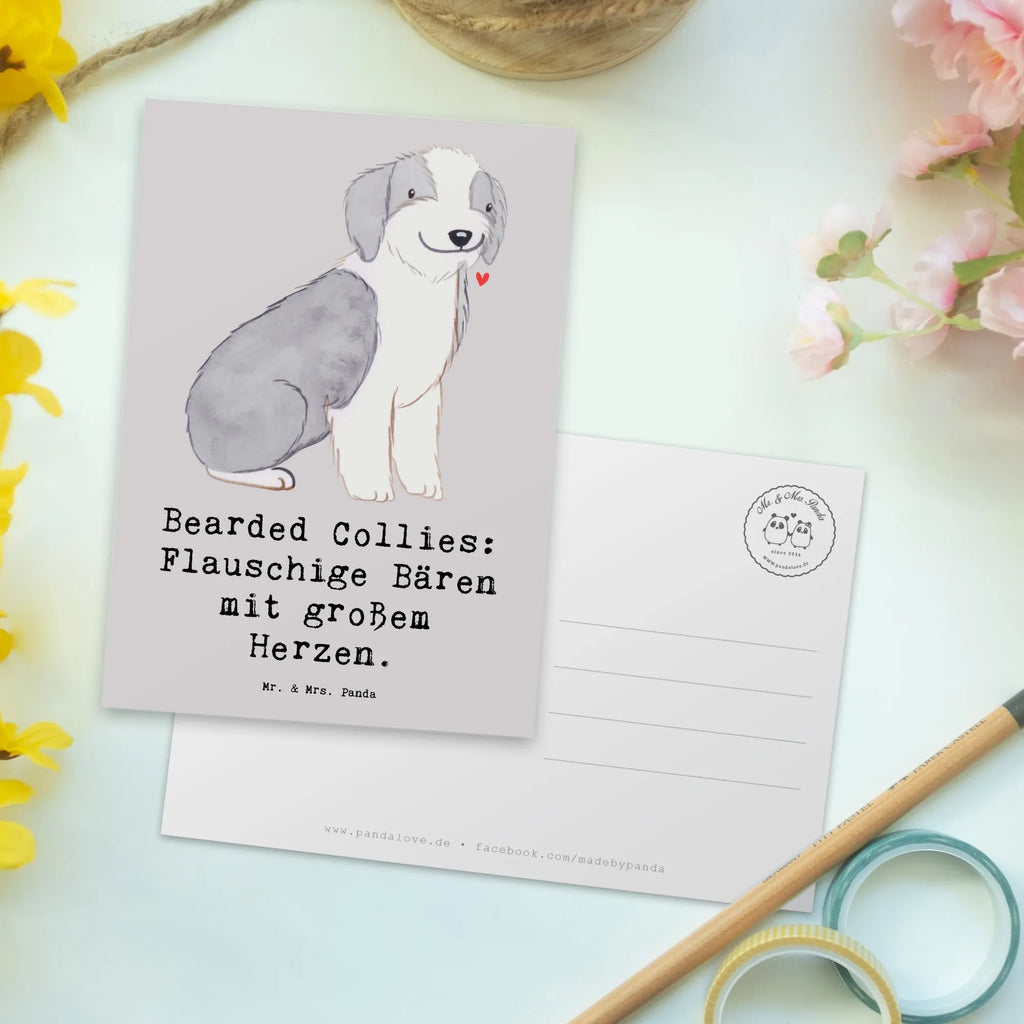 Postkarte Bearded Collie Bärenherz Postkarte, Karte, Geschenkkarte, Grußkarte, Einladung, Ansichtskarte, Geburtstagskarte, Einladungskarte, Dankeskarte, Ansichtskarten, Einladung Geburtstag, Einladungskarten Geburtstag, Hund, Hunderasse, Rassehund, Hundebesitzer, Geschenk, Tierfreund, Schenken, Welpe