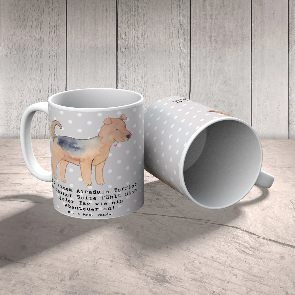 Tasse Airedale Terrier Abenteuer Tasse, Kaffeetasse, Teetasse, Becher, Kaffeebecher, Teebecher, Keramiktasse, Porzellantasse, Büro Tasse, Geschenk Tasse, Tasse Sprüche, Tasse Motive, Kaffeetassen, Tasse bedrucken, Designer Tasse, Cappuccino Tassen, Schöne Teetassen, Hund, Hunderasse, Rassehund, Hundebesitzer, Geschenk, Tierfreund, Schenken, Welpe