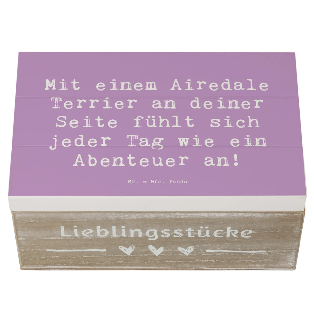 Holzkiste Spruch Airedale Terrier Abenteuer Holzkiste, Kiste, Schatzkiste, Truhe, Schatulle, XXL, Erinnerungsbox, Erinnerungskiste, Dekokiste, Aufbewahrungsbox, Geschenkbox, Geschenkdose, Hund, Hunderasse, Rassehund, Hundebesitzer, Geschenk, Tierfreund, Schenken, Welpe