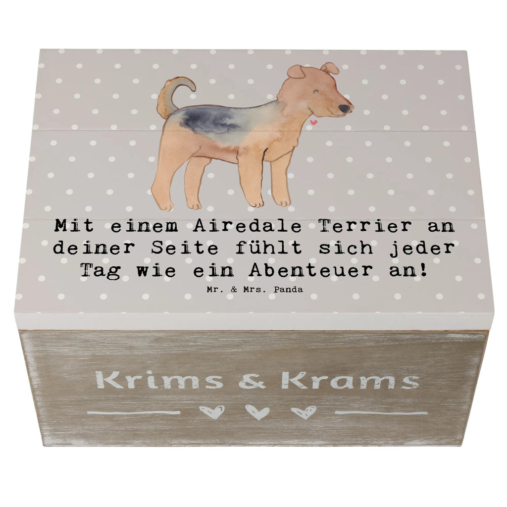 Holzkiste Airedale Terrier Abenteuer Holzkiste, Kiste, Schatzkiste, Truhe, Schatulle, XXL, Erinnerungsbox, Erinnerungskiste, Dekokiste, Aufbewahrungsbox, Geschenkbox, Geschenkdose, Hund, Hunderasse, Rassehund, Hundebesitzer, Geschenk, Tierfreund, Schenken, Welpe