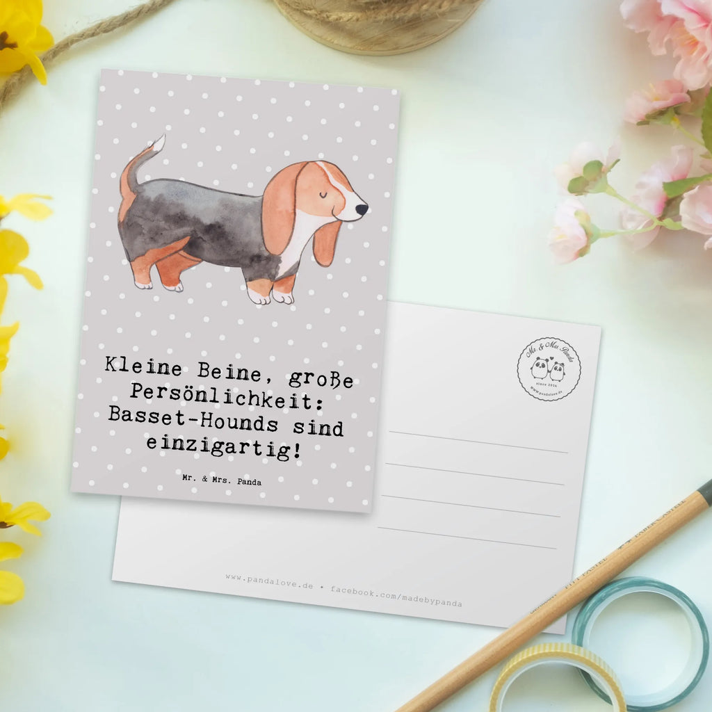 Postkarte Basset Hound Persönlichkeit Postkarte, Karte, Geschenkkarte, Grußkarte, Einladung, Ansichtskarte, Geburtstagskarte, Einladungskarte, Dankeskarte, Ansichtskarten, Einladung Geburtstag, Einladungskarten Geburtstag, Hund, Hunderasse, Rassehund, Hundebesitzer, Geschenk, Tierfreund, Schenken, Welpe