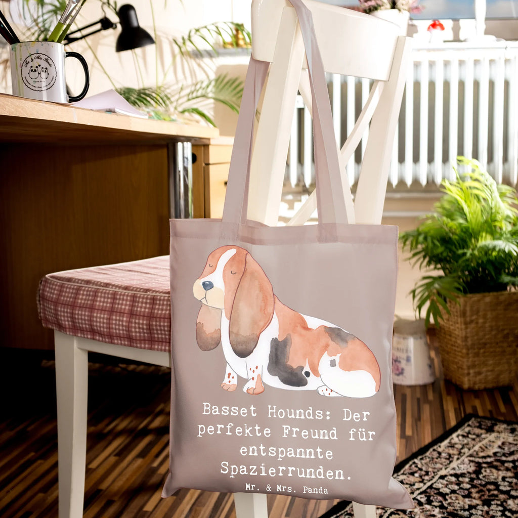 Tragetasche Basset Hound Freund Beuteltasche, Beutel, Einkaufstasche, Jutebeutel, Stoffbeutel, Tasche, Shopper, Umhängetasche, Strandtasche, Schultertasche, Stofftasche, Tragetasche, Badetasche, Jutetasche, Einkaufstüte, Laptoptasche, Hund, Hunderasse, Rassehund, Hundebesitzer, Geschenk, Tierfreund, Schenken, Welpe