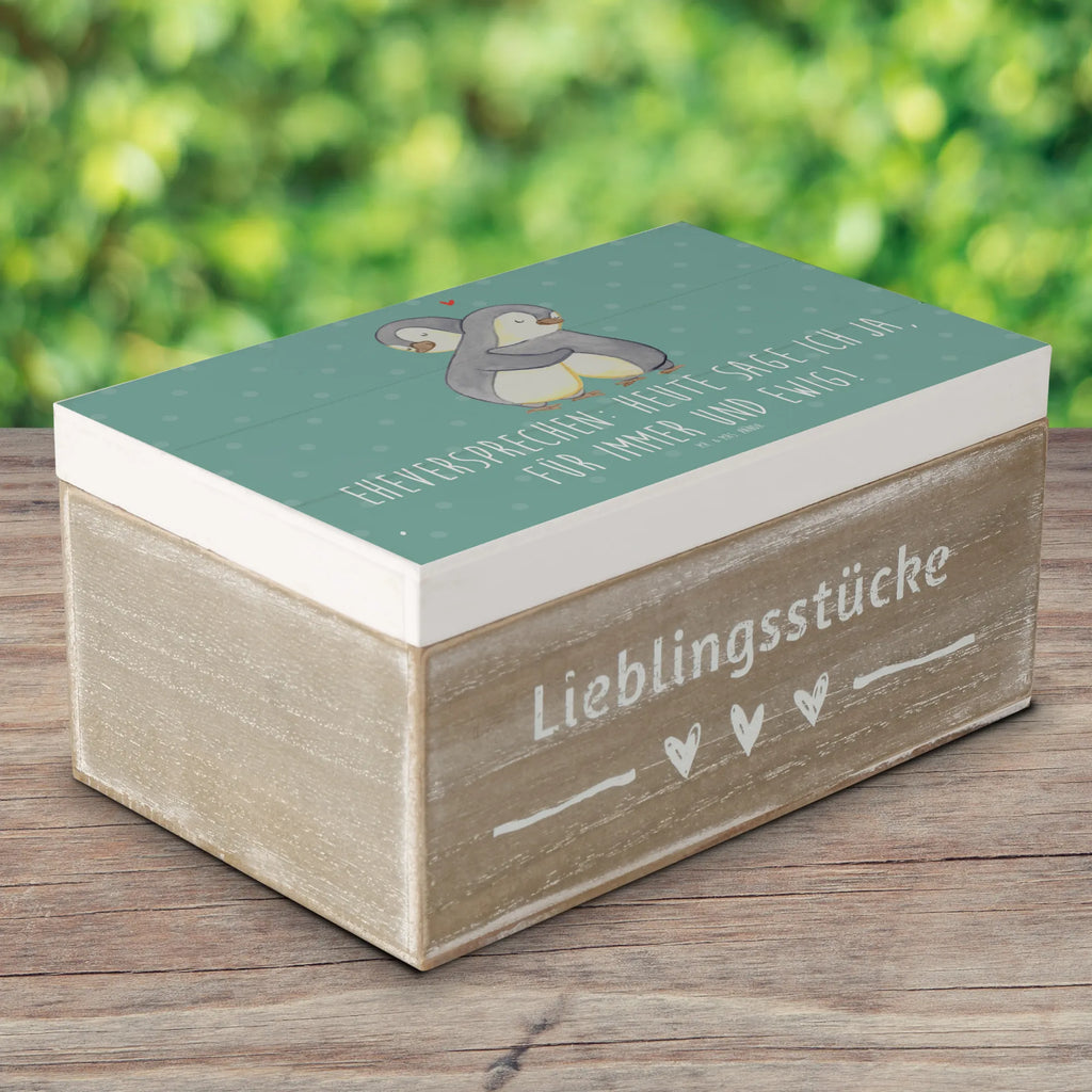 Holzkiste Eheversprechen für immer Holzkiste, Kiste, Schatzkiste, Truhe, Schatulle, XXL, Erinnerungsbox, Erinnerungskiste, Dekokiste, Aufbewahrungsbox, Geschenkbox, Geschenkdose, Hochzeit, Hochzeitsgeschenk, Ehe, Hochzeitsfeier, Trauung, Trauungsgeschenk, Hochzeitskarte, Verlobungsfeier, Verlobungsgeschenk, Hochzeitsgeschenkideen, Hochzeitsgeschenke für Brautpaar