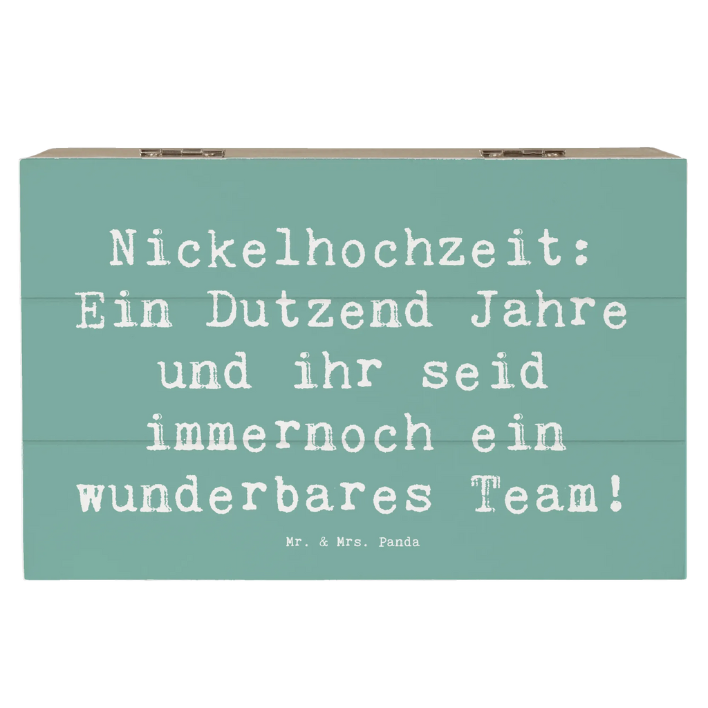 Holzkiste Spruch 12. Hochzeitstag Nickelhochzeit Holzkiste, Kiste, Schatzkiste, Truhe, Schatulle, XXL, Erinnerungsbox, Erinnerungskiste, Dekokiste, Aufbewahrungsbox, Geschenkbox, Geschenkdose, Hochzeit, Hochzeitsgeschenk, Ehe, Hochzeitsfeier, Trauung, Trauungsgeschenk, Hochzeitskarte, Verlobungsfeier, Verlobungsgeschenk, Hochzeitsgeschenkideen, Hochzeitsgeschenke für Brautpaar