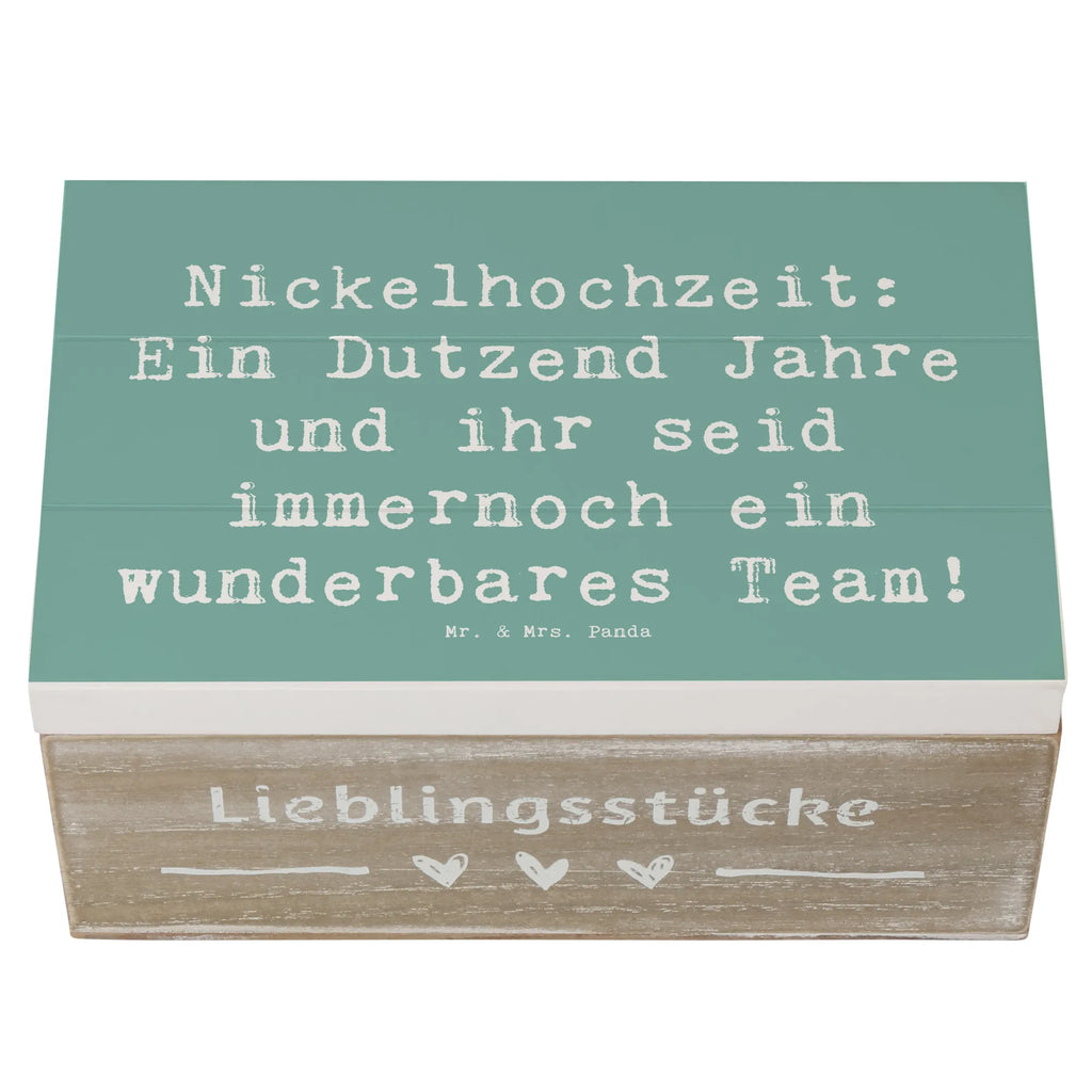 Holzkiste Spruch 12. Hochzeitstag Nickelhochzeit Holzkiste, Kiste, Schatzkiste, Truhe, Schatulle, XXL, Erinnerungsbox, Erinnerungskiste, Dekokiste, Aufbewahrungsbox, Geschenkbox, Geschenkdose, Hochzeit, Hochzeitsgeschenk, Ehe, Hochzeitsfeier, Trauung, Trauungsgeschenk, Hochzeitskarte, Verlobungsfeier, Verlobungsgeschenk, Hochzeitsgeschenkideen, Hochzeitsgeschenke für Brautpaar