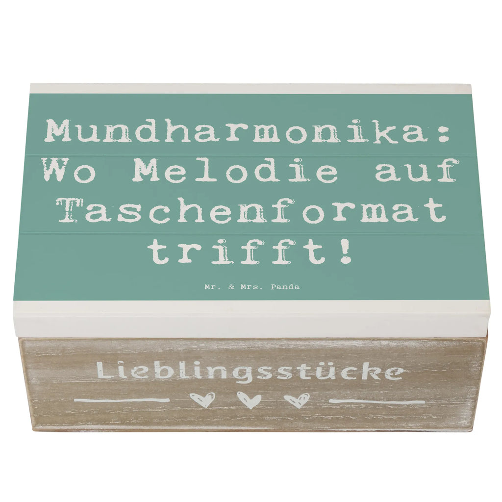 Holzkiste Spruch Mundharmonika: Wo Melodie auf Taschenformat trifft! Holzkiste, Kiste, Schatzkiste, Truhe, Schatulle, XXL, Erinnerungsbox, Erinnerungskiste, Dekokiste, Aufbewahrungsbox, Geschenkbox, Geschenkdose, Instrumente, Geschenke Musiker, Musikliebhaber