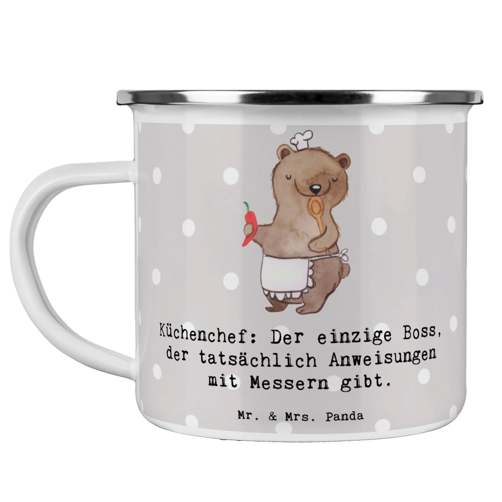 Camping Emaille Tasse Küchenchef: Der einzige Boss, der tatsächlich Anweisungen mit Messern gibt. Campingtasse, Trinkbecher, Metalltasse, Outdoor Tasse, Emaille Trinkbecher, Blechtasse Outdoor, Emaille Campingbecher, Edelstahl Trinkbecher, Metalltasse für Camping, Kaffee Blechtasse, Camping Tasse Metall, Emaille Tasse, Emaille Becher, Tasse Camping, Tasse Emaille, Emaille Tassen, Camping Becher, Metall Tasse, Camping Tassen, Blechtasse, Emaille Tasse Camping, Camping Tasse Emaille, Emailletasse, Camping Tassen Emaille, Campingbecher, Blechtassen, Outdoor Becher, Campingtassen, Emaille Becher Camping, Camping Becher Edelstahl, Beruf, Ausbildung, Jubiläum, Abschied, Rente, Kollege, Kollegin, Geschenk, Schenken, Arbeitskollege, Mitarbeiter, Firma, Danke, Dankeschön