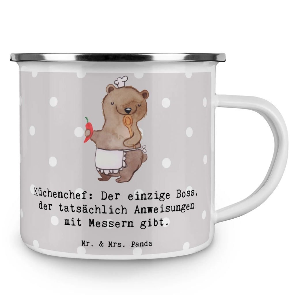 Camping Emaille Tasse Küchenchef: Der einzige Boss, der tatsächlich Anweisungen mit Messern gibt. Campingtasse, Trinkbecher, Metalltasse, Outdoor Tasse, Emaille Trinkbecher, Blechtasse Outdoor, Emaille Campingbecher, Edelstahl Trinkbecher, Metalltasse für Camping, Kaffee Blechtasse, Camping Tasse Metall, Emaille Tasse, Emaille Becher, Tasse Camping, Tasse Emaille, Emaille Tassen, Camping Becher, Metall Tasse, Camping Tassen, Blechtasse, Emaille Tasse Camping, Camping Tasse Emaille, Emailletasse, Camping Tassen Emaille, Campingbecher, Blechtassen, Outdoor Becher, Campingtassen, Emaille Becher Camping, Camping Becher Edelstahl, Beruf, Ausbildung, Jubiläum, Abschied, Rente, Kollege, Kollegin, Geschenk, Schenken, Arbeitskollege, Mitarbeiter, Firma, Danke, Dankeschön