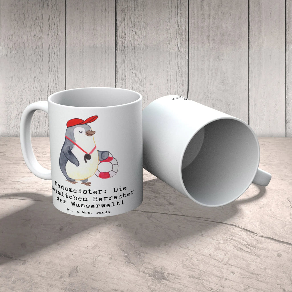 Tasse Bademeister Herrscher Tasse, Kaffeetasse, Teetasse, Becher, Kaffeebecher, Teebecher, Keramiktasse, Porzellantasse, Büro Tasse, Geschenk Tasse, Tasse Sprüche, Tasse Motive, Kaffeetassen, Tasse bedrucken, Designer Tasse, Cappuccino Tassen, Schöne Teetassen, Beruf, Ausbildung, Jubiläum, Abschied, Rente, Kollege, Kollegin, Geschenk, Schenken, Arbeitskollege, Mitarbeiter, Firma, Danke, Dankeschön