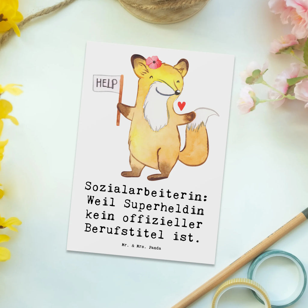 Postkarte Sozialarbeiterin Heldin Postkarte, Karte, Geschenkkarte, Grußkarte, Einladung, Ansichtskarte, Geburtstagskarte, Einladungskarte, Dankeskarte, Ansichtskarten, Einladung Geburtstag, Einladungskarten Geburtstag, Beruf, Ausbildung, Jubiläum, Abschied, Rente, Kollege, Kollegin, Geschenk, Schenken, Arbeitskollege, Mitarbeiter, Firma, Danke, Dankeschön