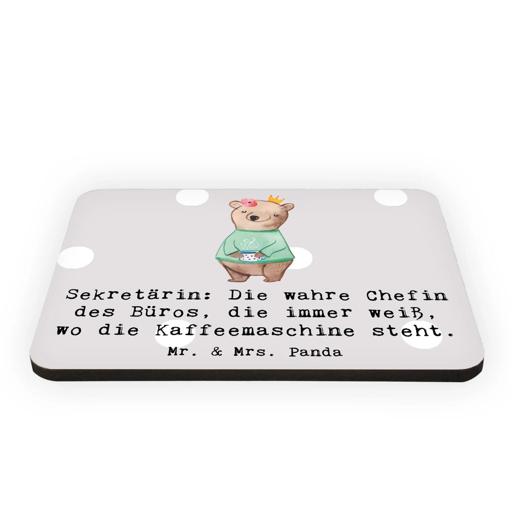 Magnet Sekretärin: Die wahre Chefin des Büros, die immer weiß, wo die Kaffeemaschine steht. Kühlschrankmagnet, Pinnwandmagnet, Souvenir Magnet, Motivmagnete, Dekomagnet, Whiteboard Magnet, Notiz Magnet, Kühlschrank Dekoration, Beruf, Ausbildung, Jubiläum, Abschied, Rente, Kollege, Kollegin, Geschenk, Schenken, Arbeitskollege, Mitarbeiter, Firma, Danke, Dankeschön