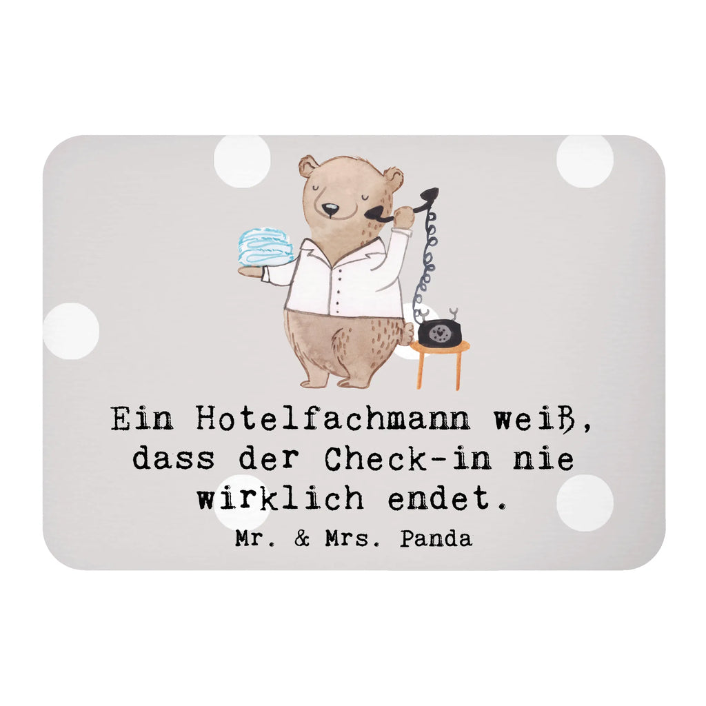 Magnet Ein Hotelfachmann weiß, dass der Check-in nie wirklich endet. Kühlschrankmagnet, Pinnwandmagnet, Souvenir Magnet, Motivmagnete, Dekomagnet, Whiteboard Magnet, Notiz Magnet, Kühlschrank Dekoration, Beruf, Ausbildung, Jubiläum, Abschied, Rente, Kollege, Kollegin, Geschenk, Schenken, Arbeitskollege, Mitarbeiter, Firma, Danke, Dankeschön