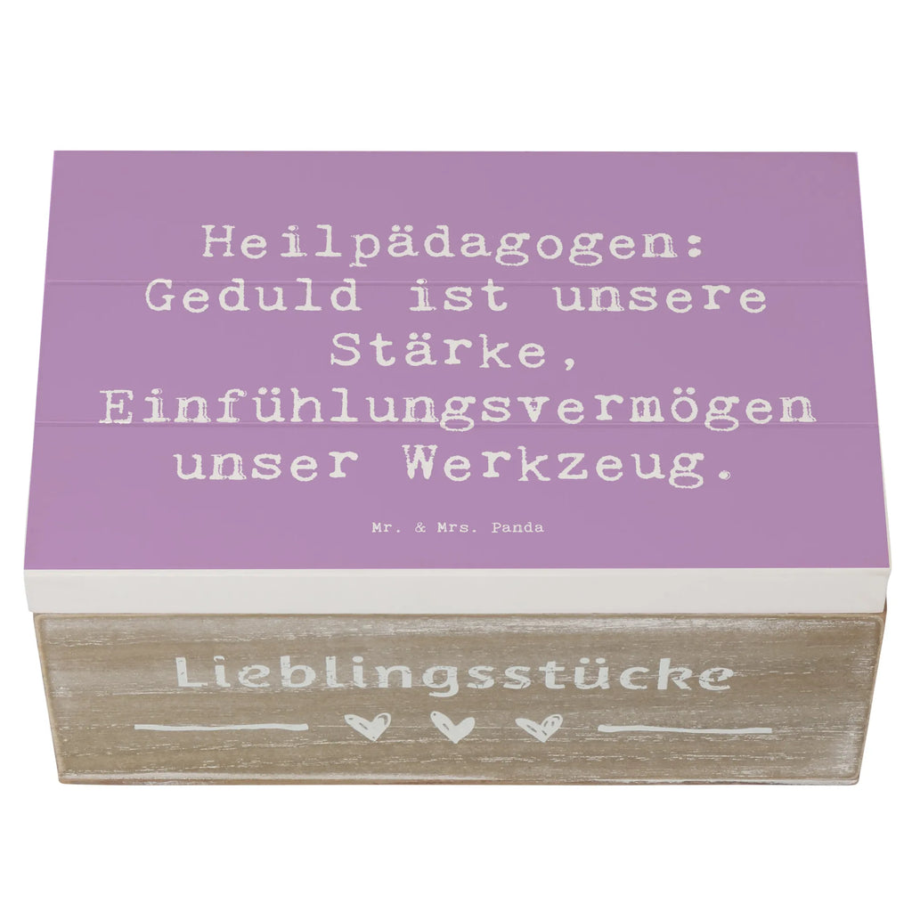 Holzkiste Spruch Heilpädagogin Geduld Holzkiste, Kiste, Schatzkiste, Truhe, Schatulle, XXL, Erinnerungsbox, Erinnerungskiste, Dekokiste, Aufbewahrungsbox, Geschenkbox, Geschenkdose, Beruf, Ausbildung, Jubiläum, Abschied, Rente, Kollege, Kollegin, Geschenk, Schenken, Arbeitskollege, Mitarbeiter, Firma, Danke, Dankeschön