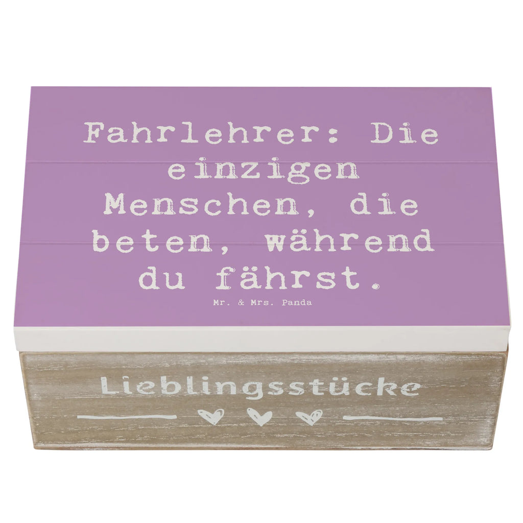 Holzkiste Spruch Fahrlehrer: Die einzigen Menschen, die beten, während du fährst. Holzkiste, Kiste, Schatzkiste, Truhe, Schatulle, XXL, Erinnerungsbox, Erinnerungskiste, Dekokiste, Aufbewahrungsbox, Geschenkbox, Geschenkdose, Beruf, Ausbildung, Jubiläum, Abschied, Rente, Kollege, Kollegin, Geschenk, Schenken, Arbeitskollege, Mitarbeiter, Firma, Danke, Dankeschön