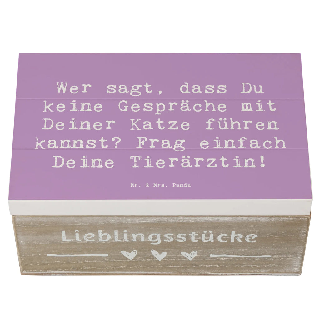 Holzkiste Spruch Wer sagt, dass Du keine Gespräche mit Deiner Katze führen kannst? Frag einfach Deine Tierärztin! Holzkiste, Kiste, Schatzkiste, Truhe, Schatulle, XXL, Erinnerungsbox, Erinnerungskiste, Dekokiste, Aufbewahrungsbox, Geschenkbox, Geschenkdose, Beruf, Ausbildung, Jubiläum, Abschied, Rente, Kollege, Kollegin, Geschenk, Schenken, Arbeitskollege, Mitarbeiter, Firma, Danke, Dankeschön