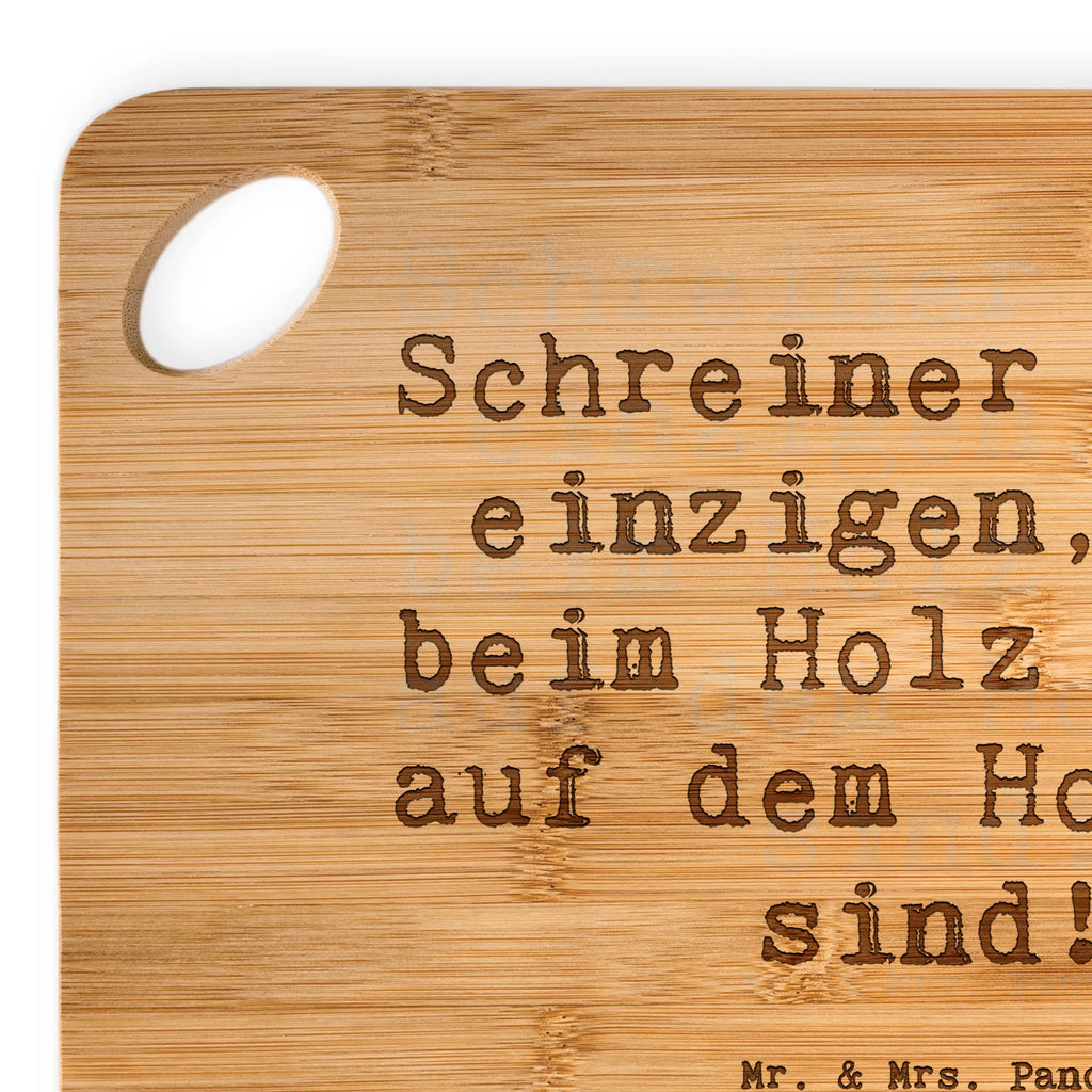 Bambus - Schneidebrett Spruch Schreiner - Die einzigen, die beim Holz nicht auf dem Holzweg sind! Schneidebrett, Holzbrett, Küchenbrett, Frühstücksbrett, Hackbrett, Brett, Holzbrettchen, Servierbrett, Bretter, Holzbretter, Holz Bretter, Schneidebrett Holz, Holzbrett mit Gravur, Schneidbrett, Holzbrett Küche, Holzschneidebrett, Beruf, Ausbildung, Jubiläum, Abschied, Rente, Kollege, Kollegin, Geschenk, Schenken, Arbeitskollege, Mitarbeiter, Firma, Danke, Dankeschön