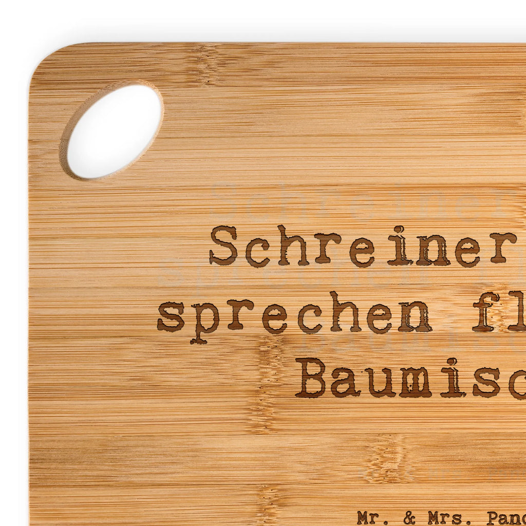 Bambus - Schneidebrett Spruch Schreiner: Wir sprechen fließend Baumisch! Schneidebrett, Holzbrett, Küchenbrett, Frühstücksbrett, Hackbrett, Brett, Holzbrettchen, Servierbrett, Bretter, Holzbretter, Holz Bretter, Schneidebrett Holz, Holzbrett mit Gravur, Schneidbrett, Holzbrett Küche, Holzschneidebrett, Beruf, Ausbildung, Jubiläum, Abschied, Rente, Kollege, Kollegin, Geschenk, Schenken, Arbeitskollege, Mitarbeiter, Firma, Danke, Dankeschön