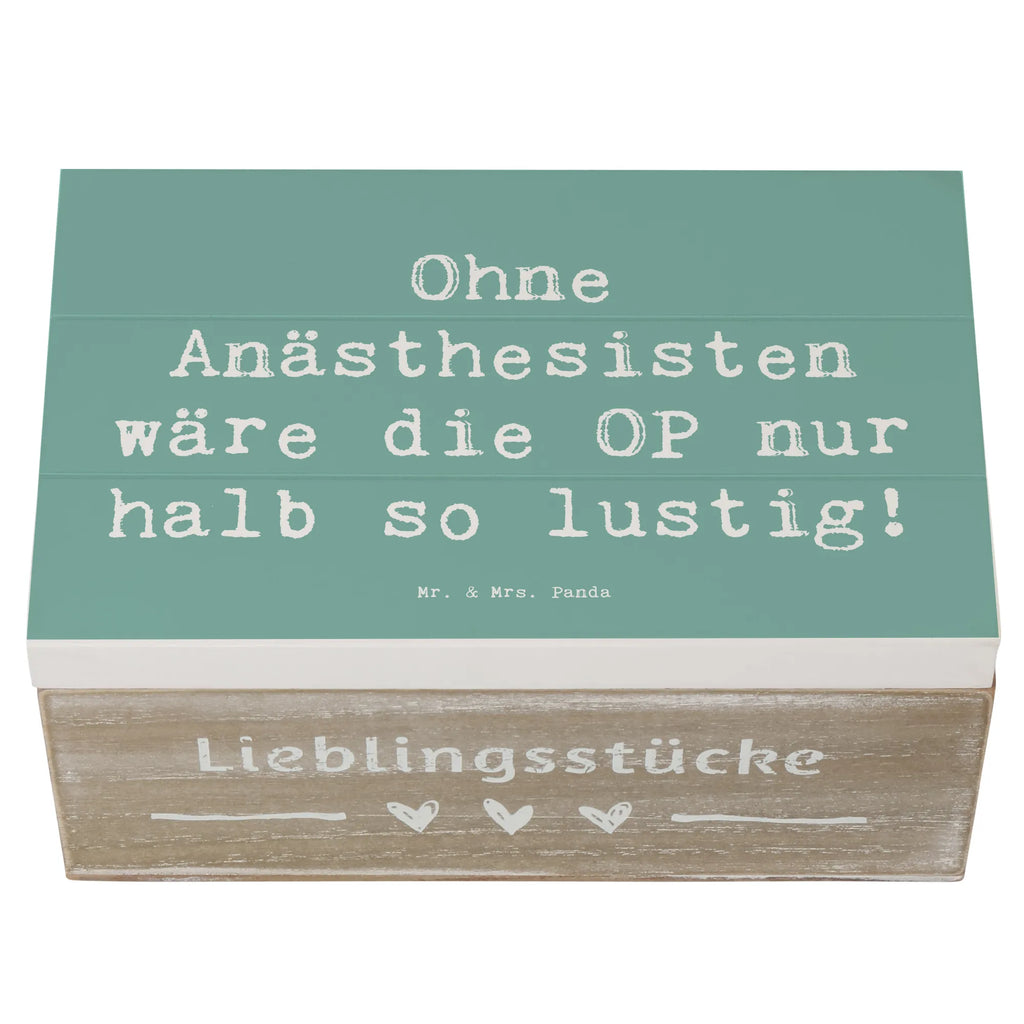 Holzkiste Spruch Ohne Anästhesisten wäre die OP nur halb so lustig! Holzkiste, Kiste, Schatzkiste, Truhe, Schatulle, XXL, Erinnerungsbox, Erinnerungskiste, Dekokiste, Aufbewahrungsbox, Geschenkbox, Geschenkdose, Beruf, Ausbildung, Jubiläum, Abschied, Rente, Kollege, Kollegin, Geschenk, Schenken, Arbeitskollege, Mitarbeiter, Firma, Danke, Dankeschön