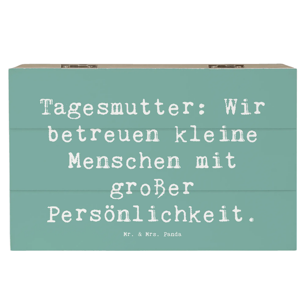 Holzkiste Spruch Tagesmutter Persönlichkeit Holzkiste, Kiste, Schatzkiste, Truhe, Schatulle, XXL, Erinnerungsbox, Erinnerungskiste, Dekokiste, Aufbewahrungsbox, Geschenkbox, Geschenkdose, Beruf, Ausbildung, Jubiläum, Abschied, Rente, Kollege, Kollegin, Geschenk, Schenken, Arbeitskollege, Mitarbeiter, Firma, Danke, Dankeschön