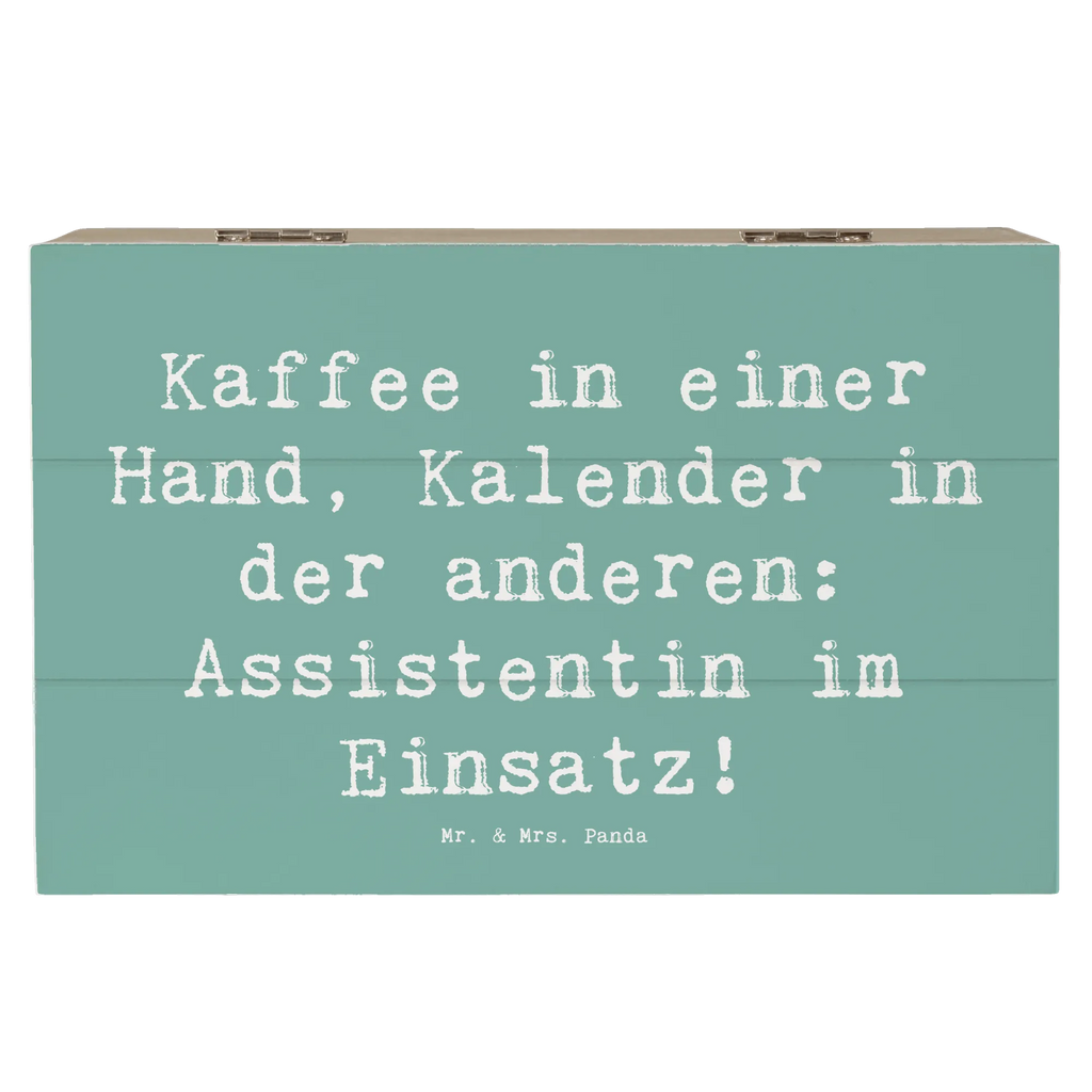 Holzkiste Spruch Kaffee in einer Hand, Kalender in der anderen: Assistentin im Einsatz! Holzkiste, Kiste, Schatzkiste, Truhe, Schatulle, XXL, Erinnerungsbox, Erinnerungskiste, Dekokiste, Aufbewahrungsbox, Geschenkbox, Geschenkdose, Beruf, Ausbildung, Jubiläum, Abschied, Rente, Kollege, Kollegin, Geschenk, Schenken, Arbeitskollege, Mitarbeiter, Firma, Danke, Dankeschön