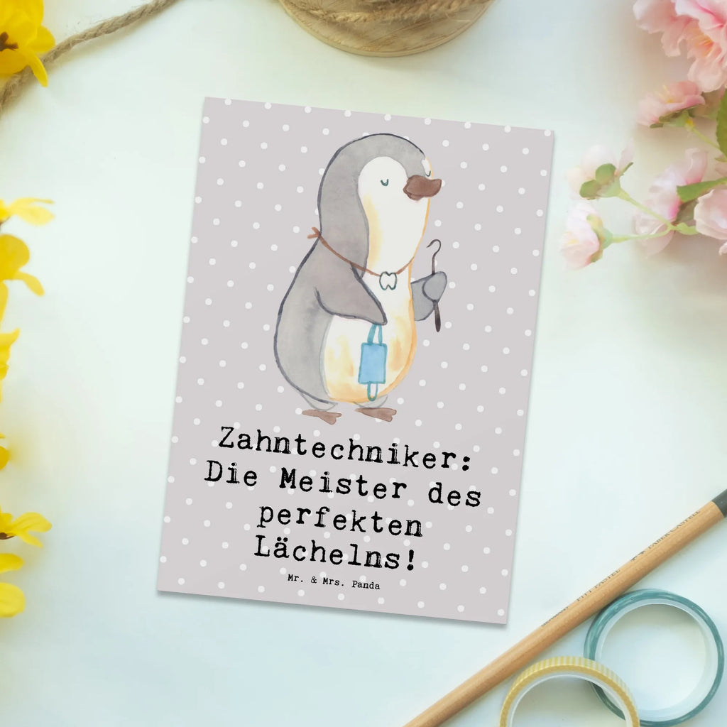 Postkarte Zahntechniker: Die Meister des perfekten Lächelns! Postkarte, Karte, Geschenkkarte, Grußkarte, Einladung, Ansichtskarte, Geburtstagskarte, Einladungskarte, Dankeskarte, Ansichtskarten, Einladung Geburtstag, Einladungskarten Geburtstag, Beruf, Ausbildung, Jubiläum, Abschied, Rente, Kollege, Kollegin, Geschenk, Schenken, Arbeitskollege, Mitarbeiter, Firma, Danke, Dankeschön