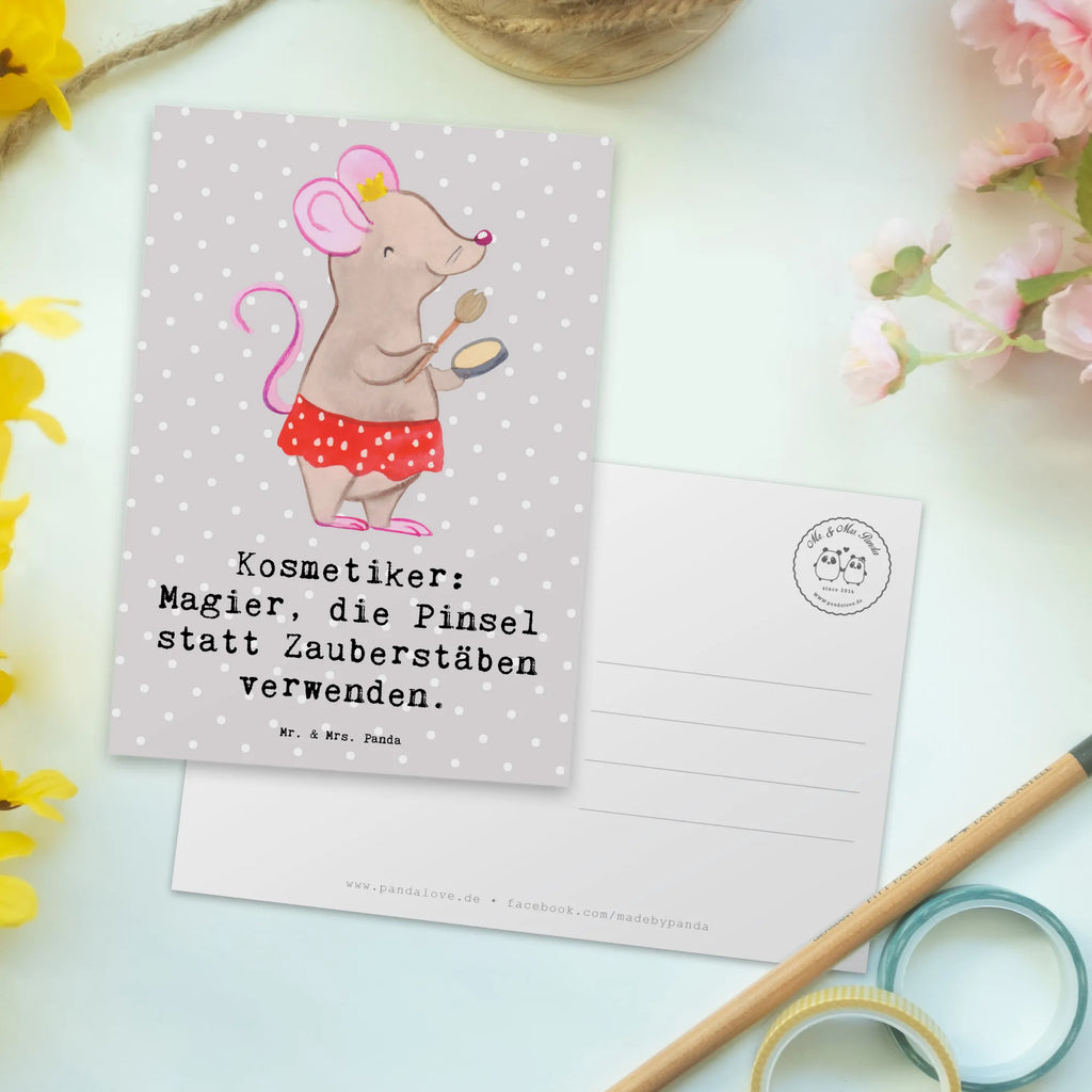 Postkarte Kosmetiker: Magier, die Pinsel statt Zauberstäben verwenden. Postkarte, Karte, Geschenkkarte, Grußkarte, Einladung, Ansichtskarte, Geburtstagskarte, Einladungskarte, Dankeskarte, Ansichtskarten, Einladung Geburtstag, Einladungskarten Geburtstag, Beruf, Ausbildung, Jubiläum, Abschied, Rente, Kollege, Kollegin, Geschenk, Schenken, Arbeitskollege, Mitarbeiter, Firma, Danke, Dankeschön