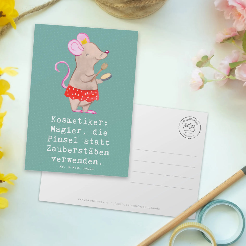 Postkarte Kosmetiker: Magier, die Pinsel statt Zauberstäben verwenden. Postkarte, Karte, Geschenkkarte, Grußkarte, Einladung, Ansichtskarte, Geburtstagskarte, Einladungskarte, Dankeskarte, Ansichtskarten, Einladung Geburtstag, Einladungskarten Geburtstag, Beruf, Ausbildung, Jubiläum, Abschied, Rente, Kollege, Kollegin, Geschenk, Schenken, Arbeitskollege, Mitarbeiter, Firma, Danke, Dankeschön