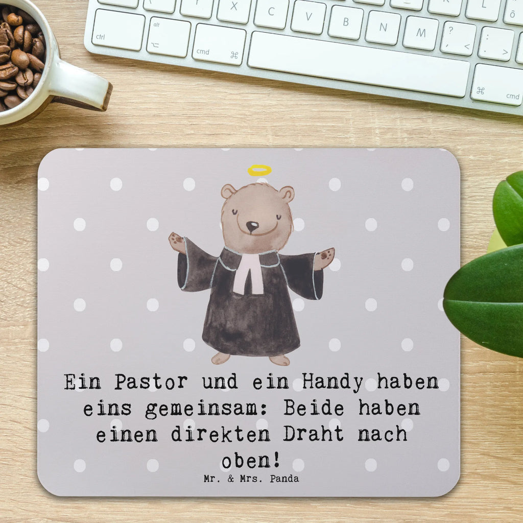 Mauspad Ein Pastor und ein Handy haben eins gemeinsam: Beide haben einen direkten Draht nach oben! Mousepad, Computer zubehör, Büroausstattung, PC Zubehör, Arbeitszimmer, Mauspad, Einzigartiges Mauspad, Designer Mauspad, Mausunterlage, Mauspad Büro, Beruf, Ausbildung, Jubiläum, Abschied, Rente, Kollege, Kollegin, Geschenk, Schenken, Arbeitskollege, Mitarbeiter, Firma, Danke, Dankeschön