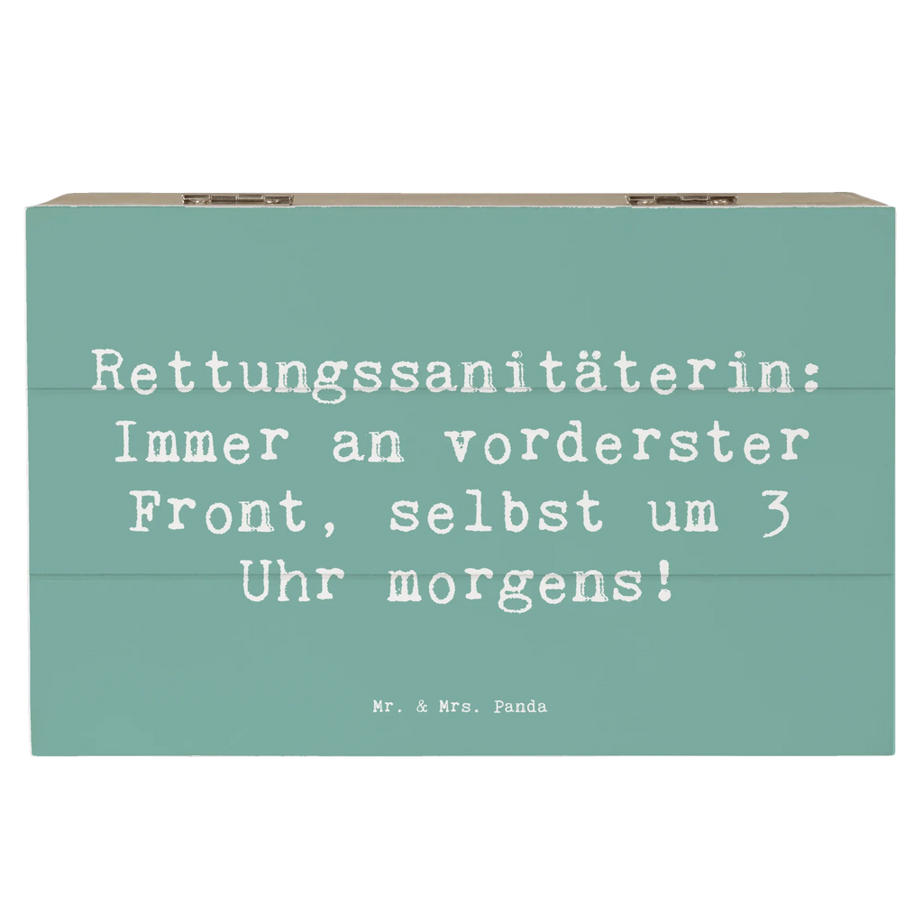 Holzkiste Spruch Rettungssanitäterin: Immer an vorderster Front, selbst um 3 Uhr morgens! Holzkiste, Kiste, Schatzkiste, Truhe, Schatulle, XXL, Erinnerungsbox, Erinnerungskiste, Dekokiste, Aufbewahrungsbox, Geschenkbox, Geschenkdose, Beruf, Ausbildung, Jubiläum, Abschied, Rente, Kollege, Kollegin, Geschenk, Schenken, Arbeitskollege, Mitarbeiter, Firma, Danke, Dankeschön