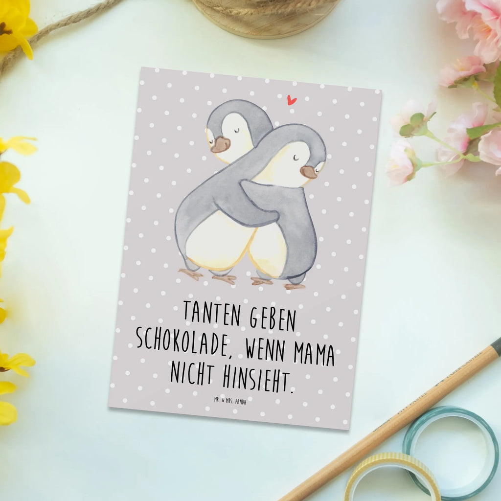 Postkarte Tanten geben Schokolade, wenn Mama nicht hinsieht. Postkarte, Karte, Geschenkkarte, Grußkarte, Einladung, Ansichtskarte, Geburtstagskarte, Einladungskarte, Dankeskarte, Ansichtskarten, Einladung Geburtstag, Einladungskarten Geburtstag, Familie, Vatertag, Muttertag, Bruder, Schwester, Mama, Papa, Oma, Opa