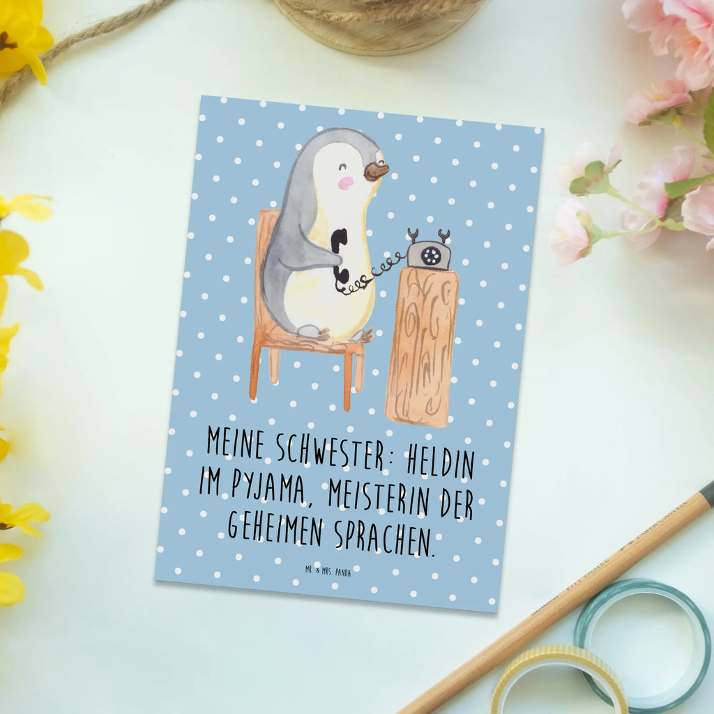 Postkarte Schwester Heldin Postkarte, Karte, Geschenkkarte, Grußkarte, Einladung, Ansichtskarte, Geburtstagskarte, Einladungskarte, Dankeskarte, Ansichtskarten, Einladung Geburtstag, Einladungskarten Geburtstag, Familie, Vatertag, Muttertag, Bruder, Schwester, Mama, Papa, Oma, Opa