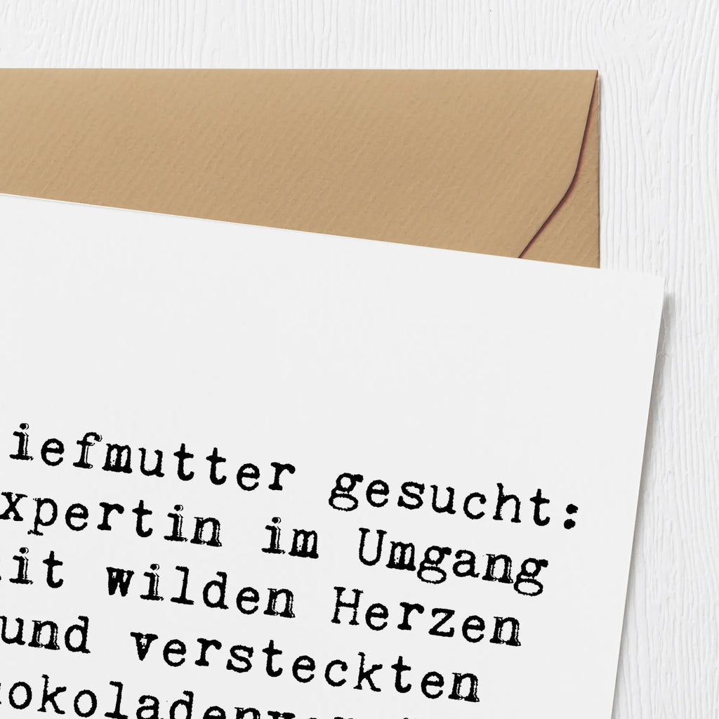 Deluxe Karte Spruch Stiefmutter Expertin Karte, Grußkarte, Klappkarte, Einladungskarte, Glückwunschkarte, Hochzeitskarte, Geburtstagskarte, Hochwertige Grußkarte, Hochwertige Klappkarte, Familie, Vatertag, Muttertag, Bruder, Schwester, Mama, Papa, Oma, Opa