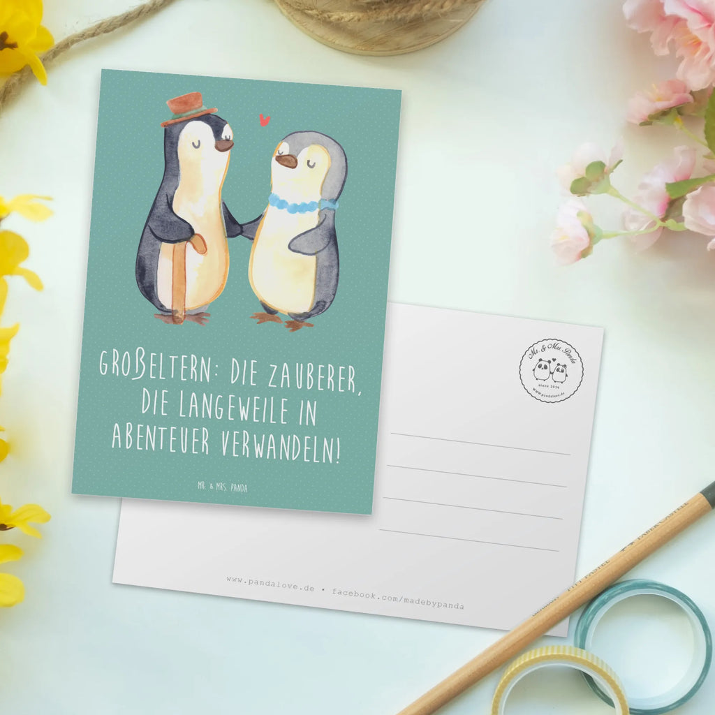 Postcard Großeltern: Die Zauberer, die Langeweile in Abenteuer verwandeln! Postkarte, Karte, Geschenkkarte, Grußkarte, Einladung, Ansichtskarte, Geburtstagskarte, Einladungskarte, Dankeskarte, Ansichtskarten, Einladung Geburtstag, Einladungskarten Geburtstag, Familie, Vatertag, Muttertag, Bruder, Schwester, Mama, Papa, Oma, Opa